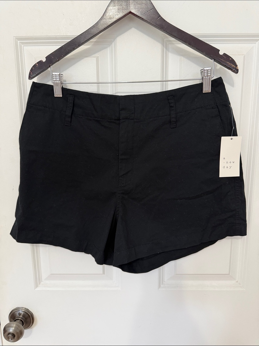 a new day Black Stretch Women's Chino Shorts size 12 NWT 4”
